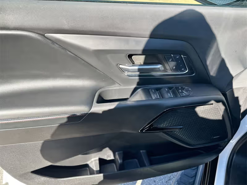 2024 Chevrolet Silverado EV RST - 17