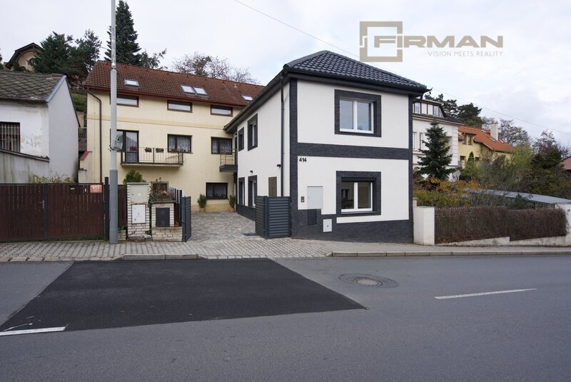 Prodej nadstandardního bytu 2kk + pracovna s parkovacím míst - 17