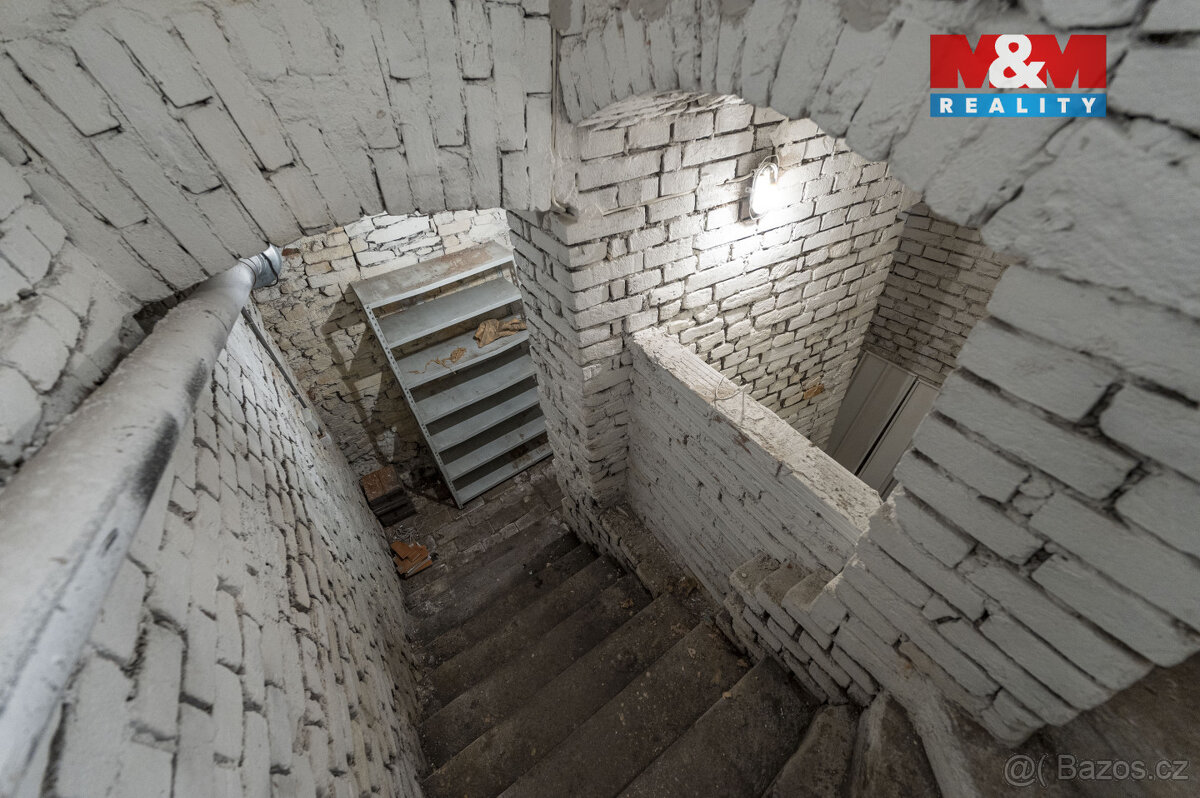 Prodej rodinného domu, 295 m², Nymburk, ul. Boleslavská tříd - 17