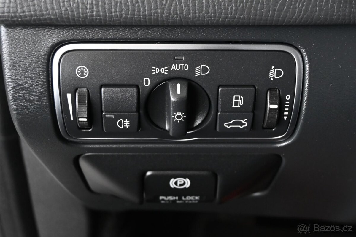 Volvo XC60 2,4 D5 133 kW AT6 - 17