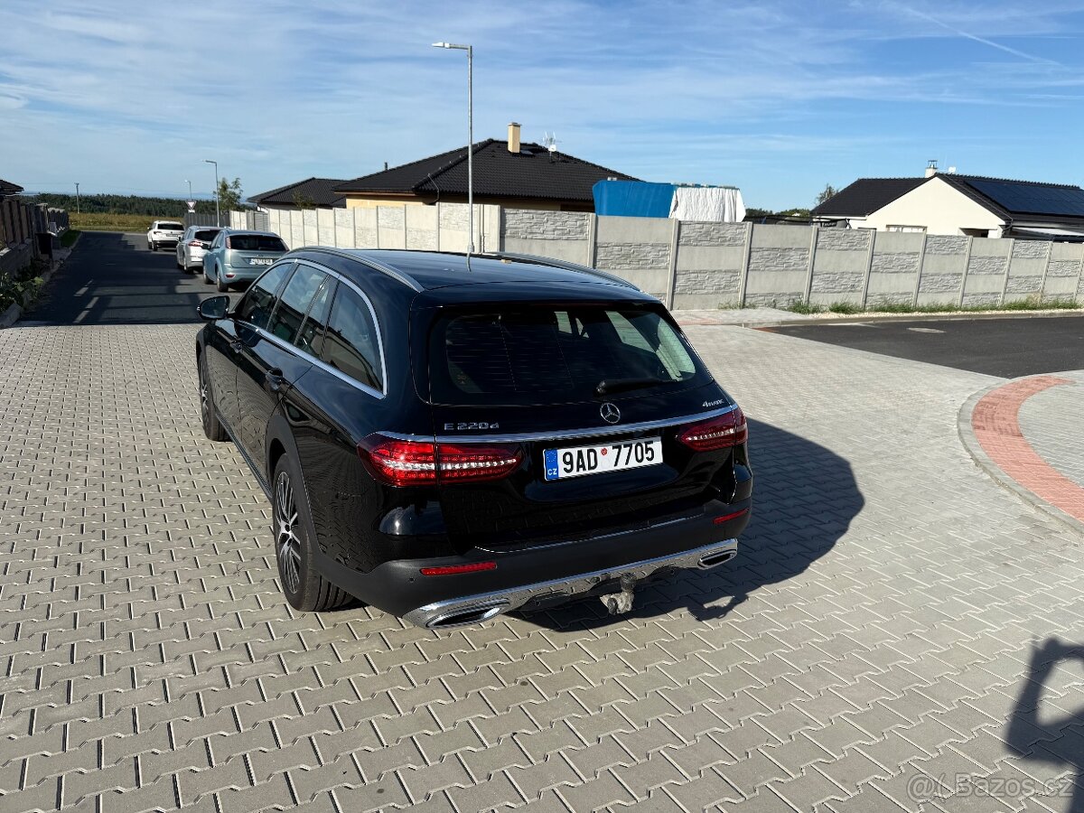 E 220d 4-MATIC ALLTERRAIN,2022,FACELIFT,CZ,DPH,EXTRA STAV - 17