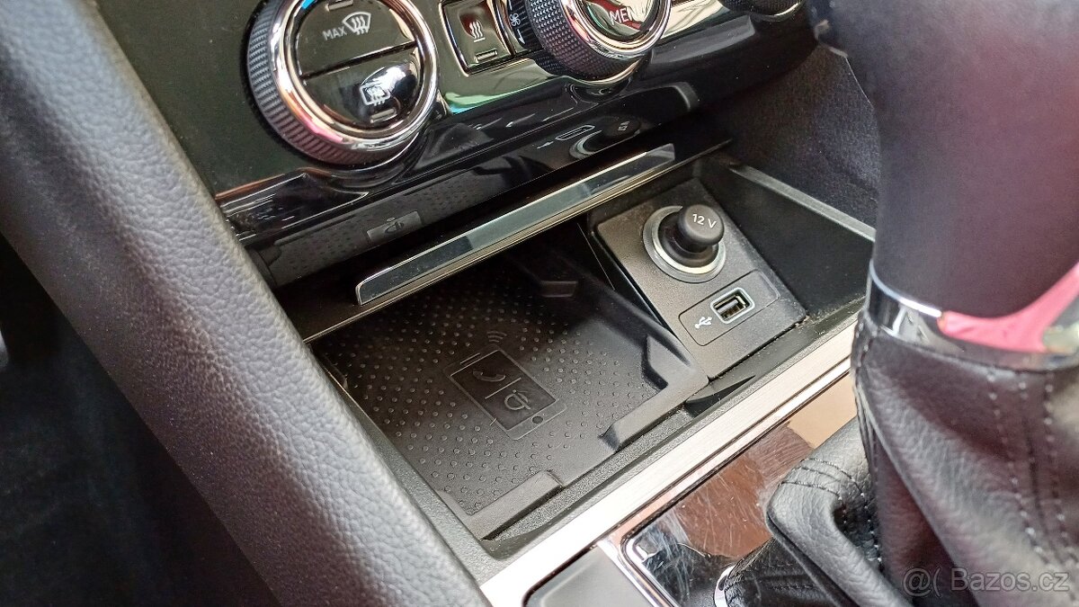 Superb combi SCOUT 2.0TDI 140kW DSG WEBASTO-TZ-1.maj-DPH-ČR - 17