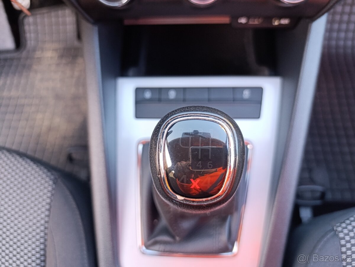 Škoda Octavia 3 combi 4x4 - 17