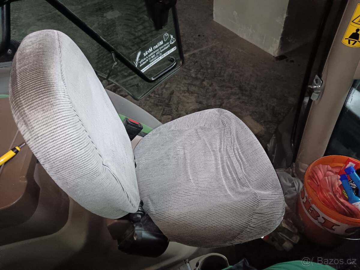 Traktor John Deere 6215 R - 17