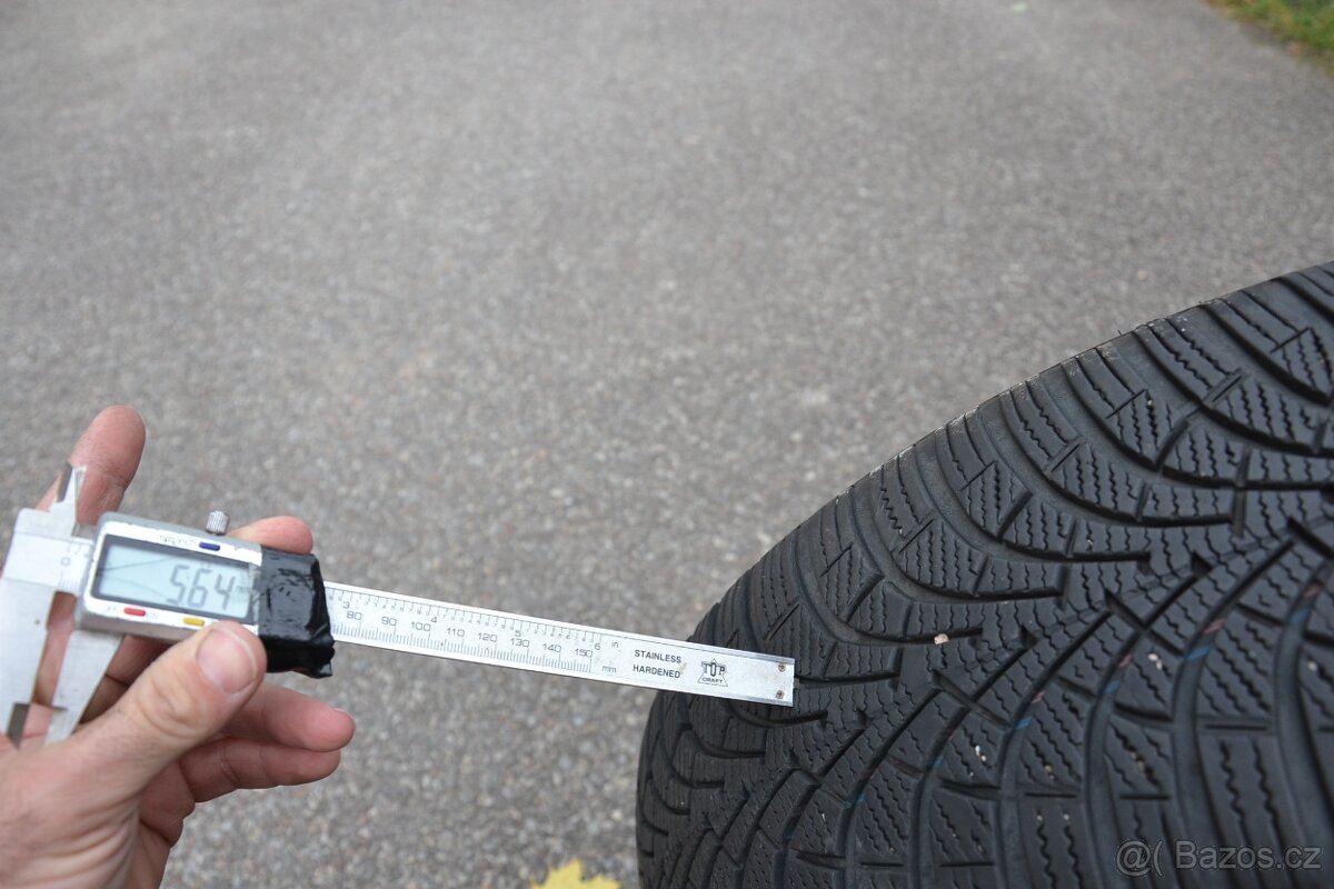 Sada obutých zimní Alu kol na Volvo 205/60R16 - 17