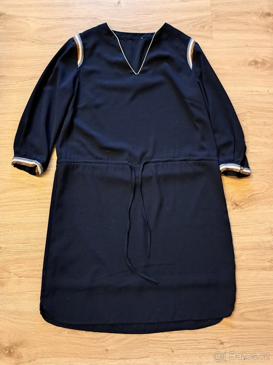 OBLEČENÍ A KOSTÝMY 80. LÉTA - 17