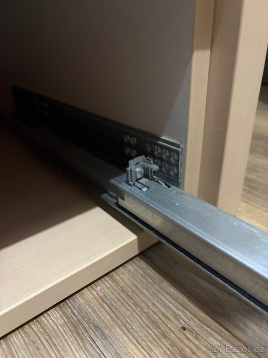 Přebalovací pult s komodou - 17