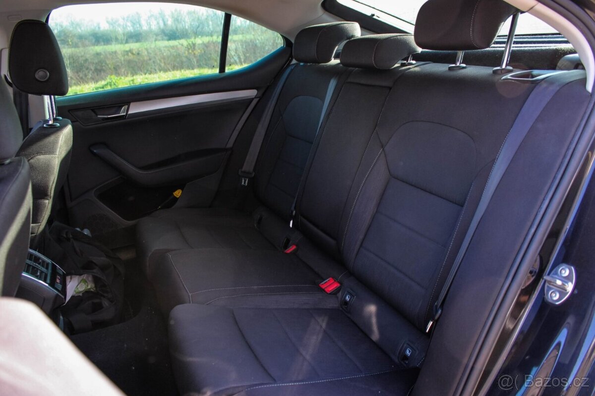 Škoda Superb 2.0 TDI Ambition DSG - 17