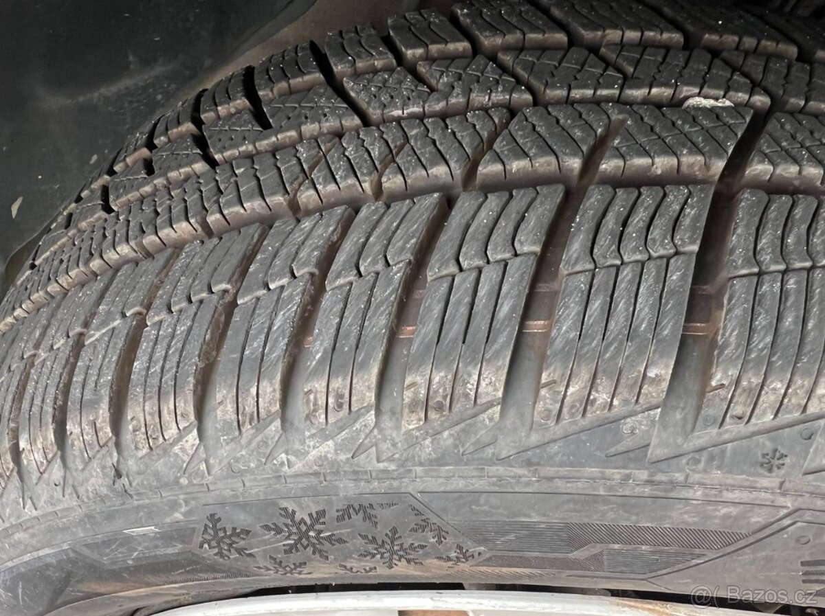 Nissan Juke 1.5 DCi 6 rychlostí klima - 17