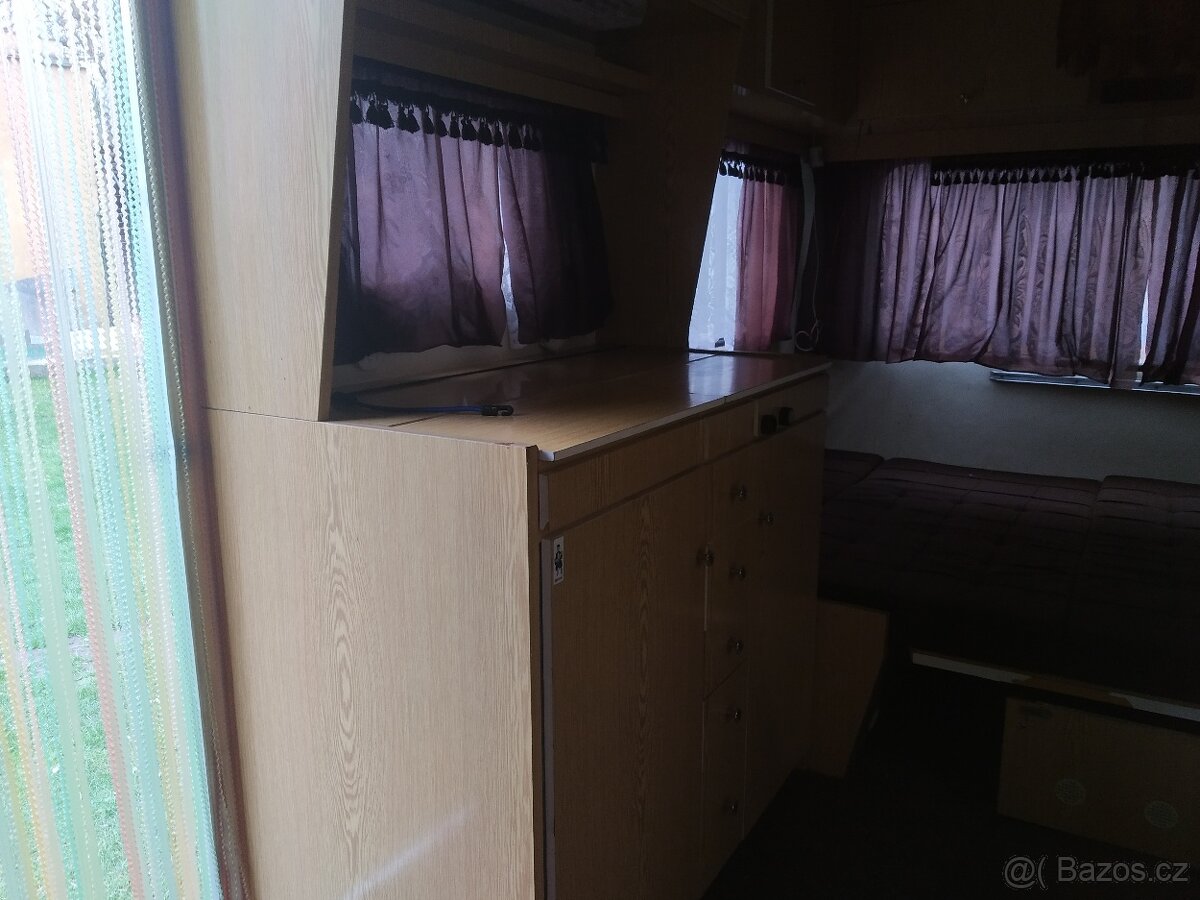 obytný karavan - 17