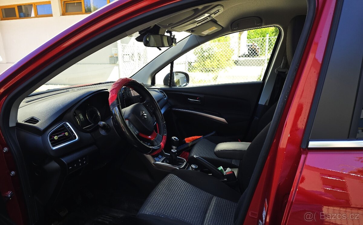 Suzuki SX4 S Cross 1.4 95KW,ČR,1Majitel,4x4,11t km, Zánovní - 17
