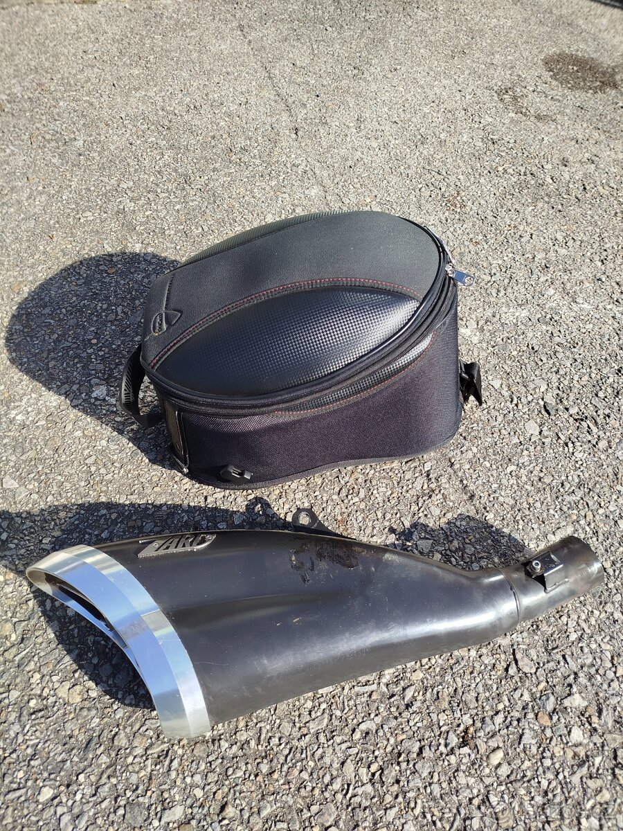 Ducati Diavel Carbon Red, ČR, DESMO, NAVIGACE, LADĚNÝ VÝFUK - 17