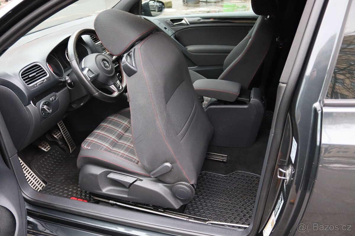 VW GOLF GTI 2.0TSI 147kW - 17