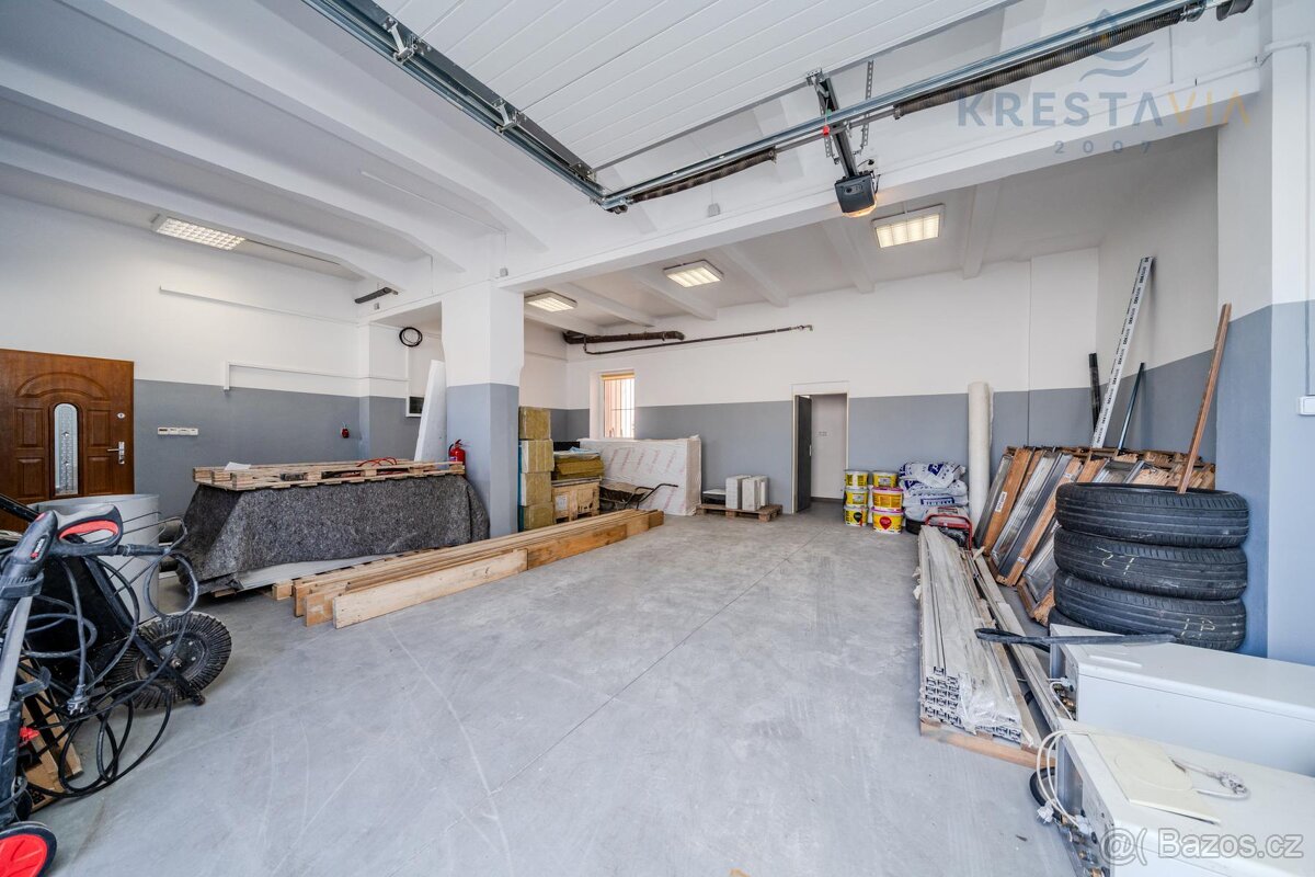 Prodej bytového domu po rekonstrukci v Ostravě 4x2+kk, tera - 17