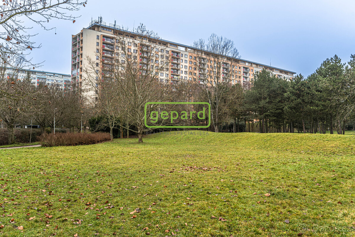 Pronájem zařízeného bytu 3+1 s lodžiíí u Ďáblického háje, Pr - 17