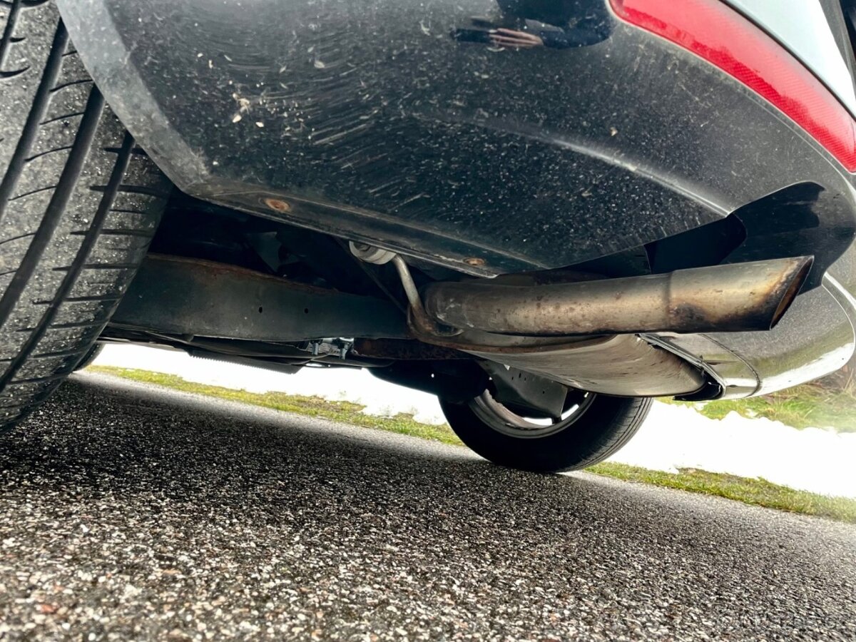 2012 Seat Leon 1.2 TSi Style + nová TK - 17