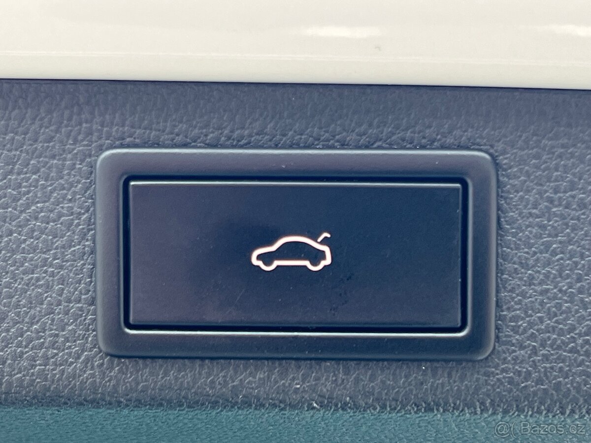 Škoda Superb kombi 2.0TDi Sportline DSG nez. topení - DPH - 17