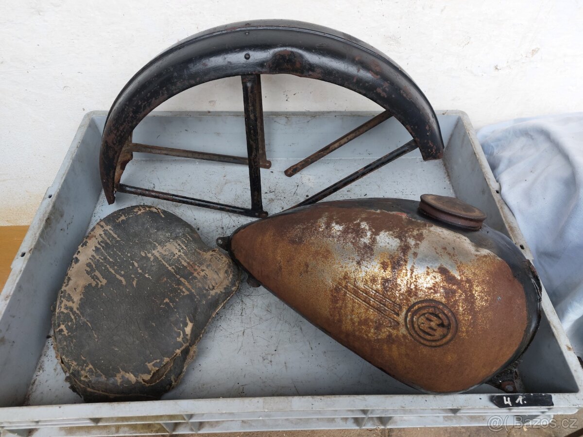 Dily ČZ predvalecna / ČZ 150C / kyvacka 350 / manet - 17