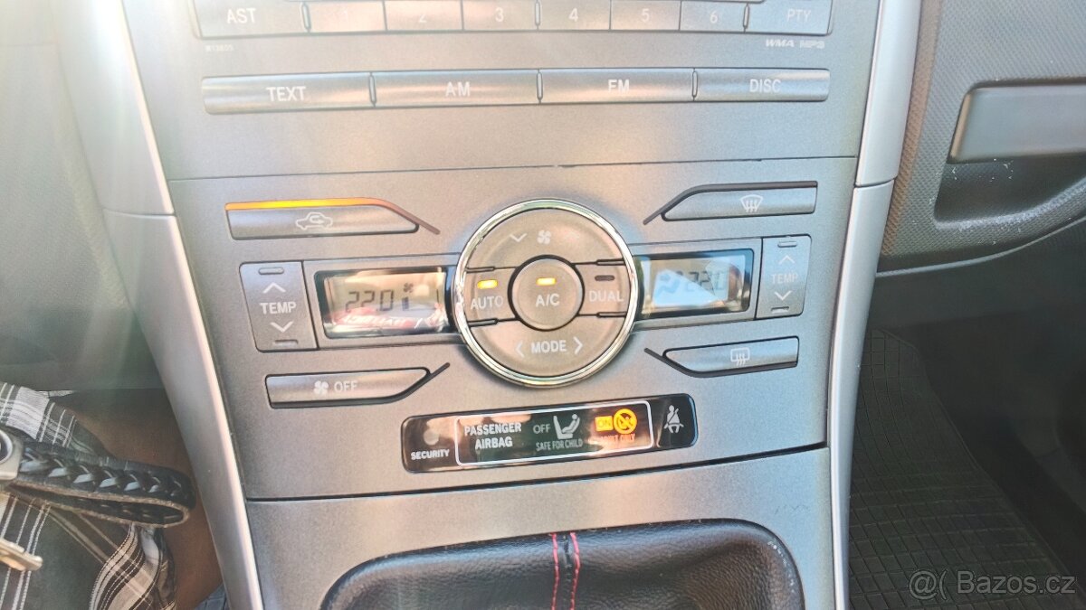 Toyota Auris 1,6 - 17