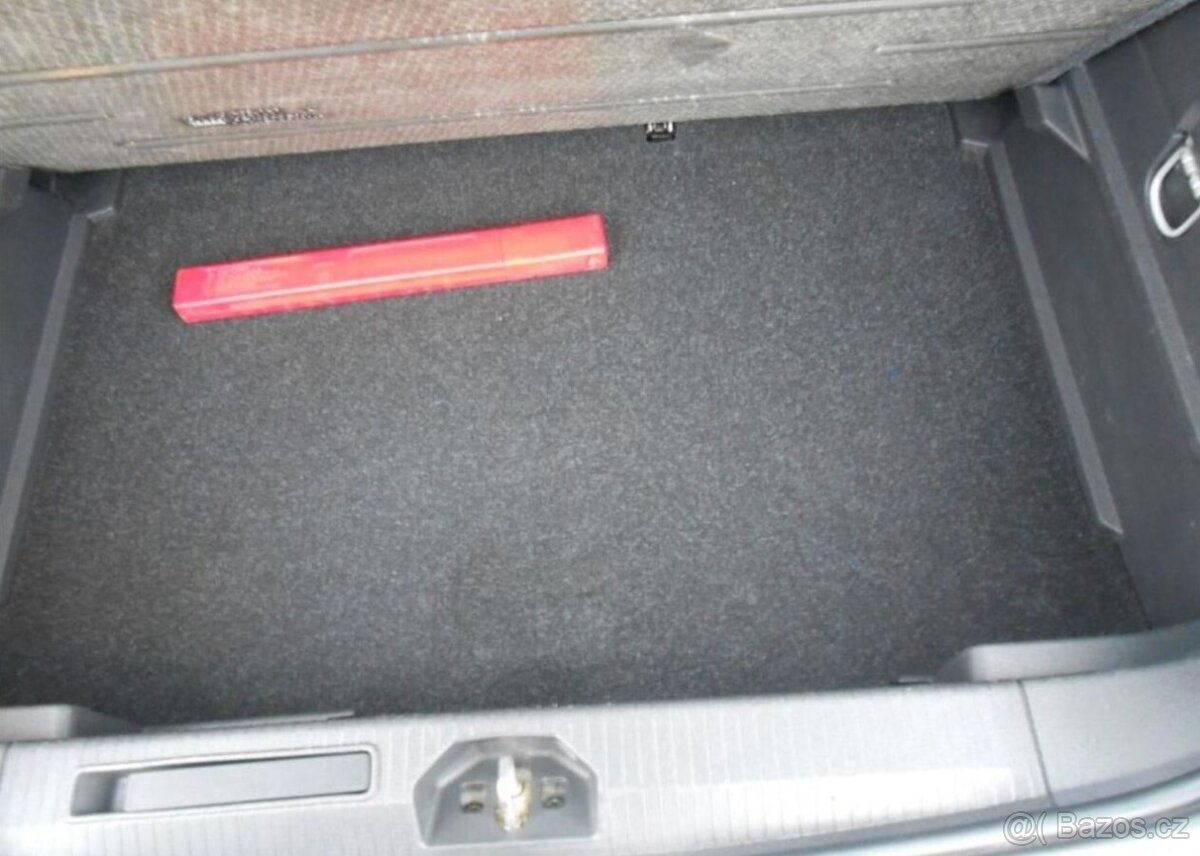 Opel Corsa 1,4 64 kW KLIMA Serviska benzín - 17