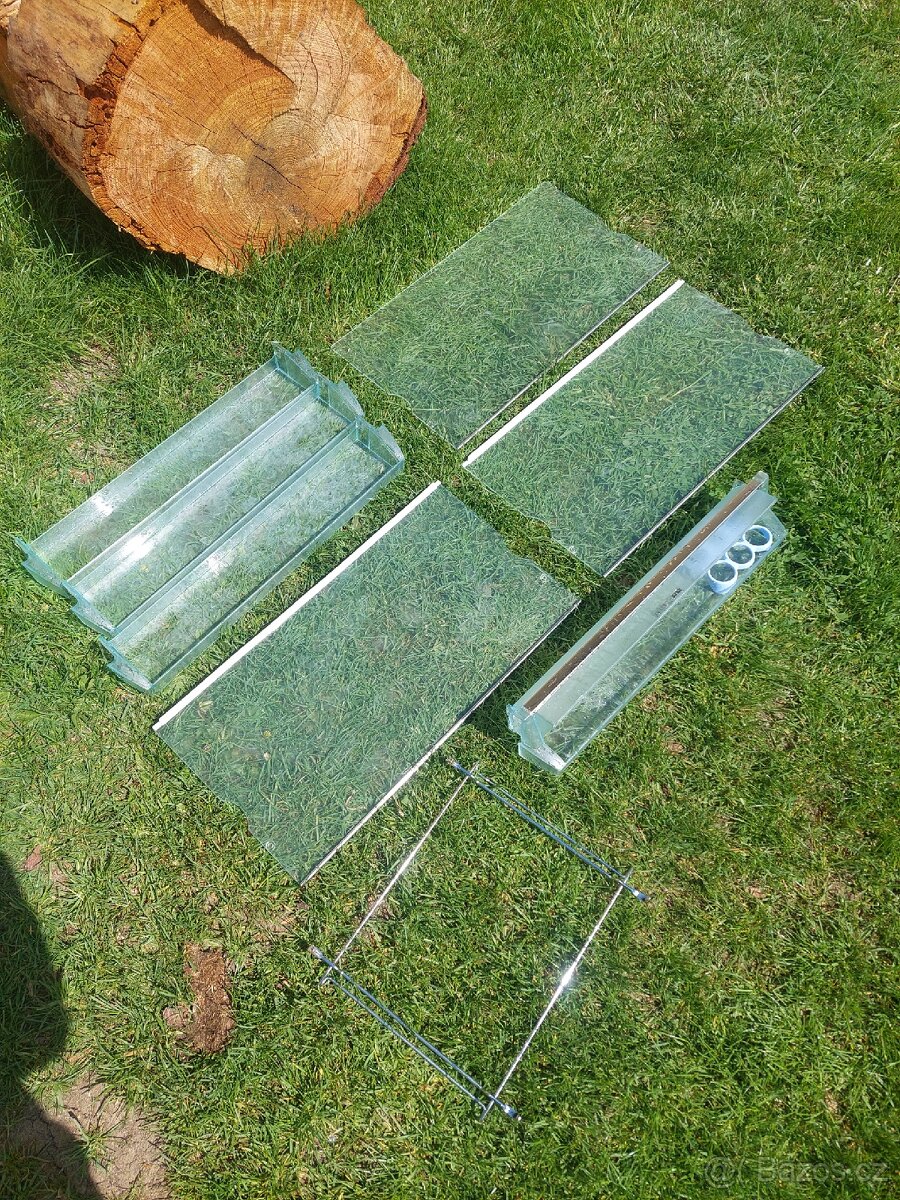 Police z lednice Liebherr - 17