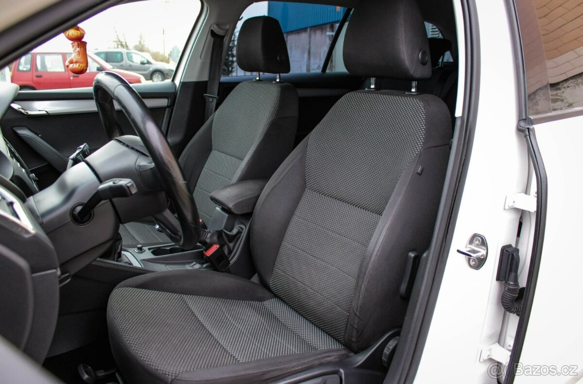 Škoda Octavia Combi 1.6 TDI 110k Active - 17