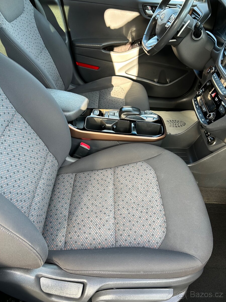 HYUNDAI IONIQ elektric SoH 100% - 17