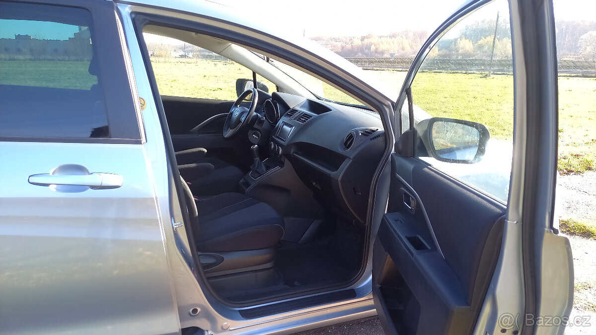 MAZDA 5 2.0 DISI 110 kW benzín manuál 2011 134700 km - 17