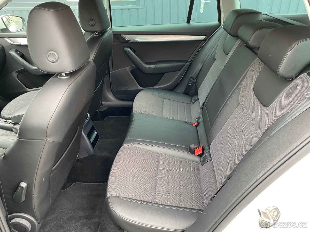 Škoda Octavia, 1.4 TSI 103kW-ELEGANCE-103TKM - 17