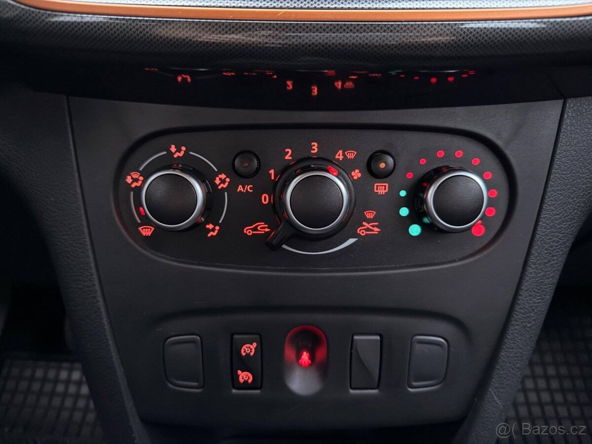 Dacia Sandero, 66kW, 1.Maj, ČR, SERVIS DACIA - 17