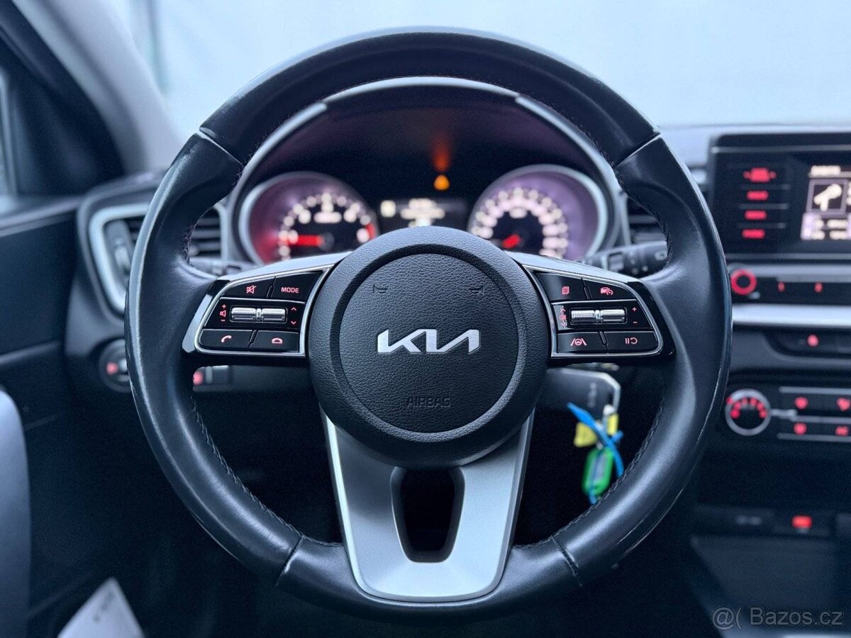 Kia Cee´d, 1,6 CRDi 100kW, ČR, 1.Maj, SERVIS, DPH - 17