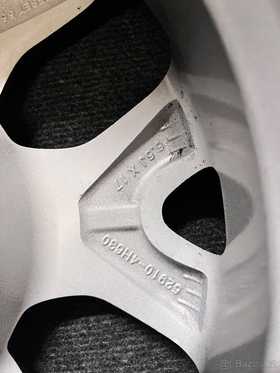 6x139.7 R17 originál alu kola Hyundai H-1 Starex - Staria - 17