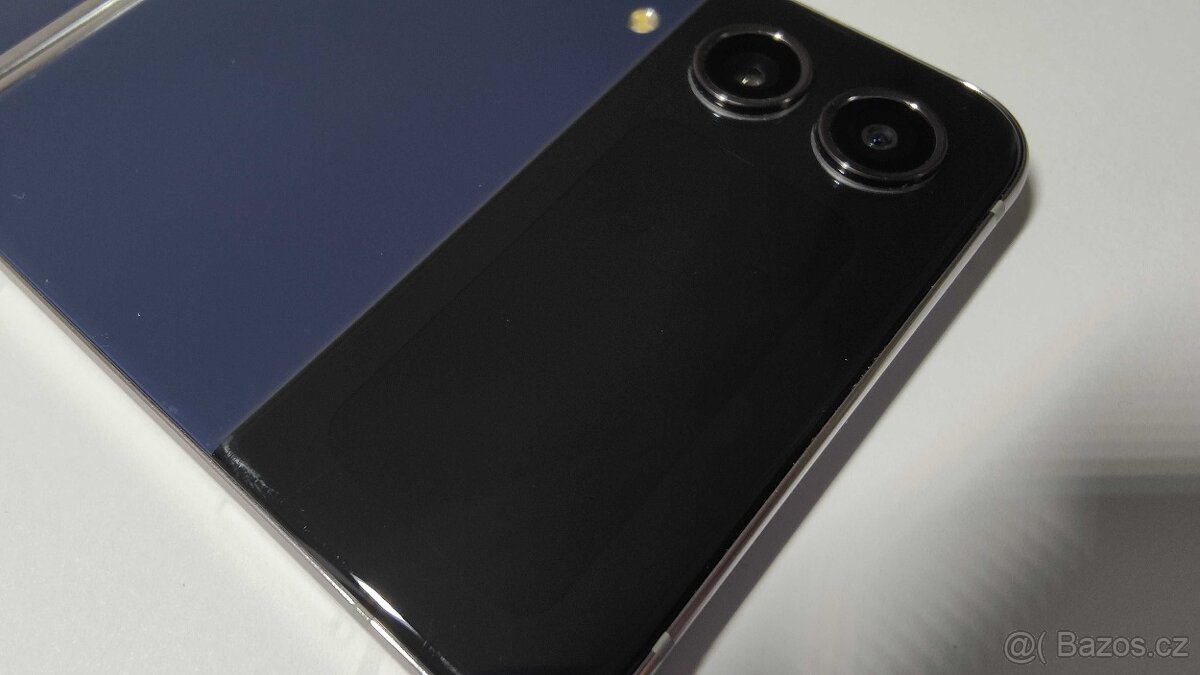 Samsung Galaxy Z Flip4 5G (F721B) 8GB/256GB, Bespoke Edition - 17