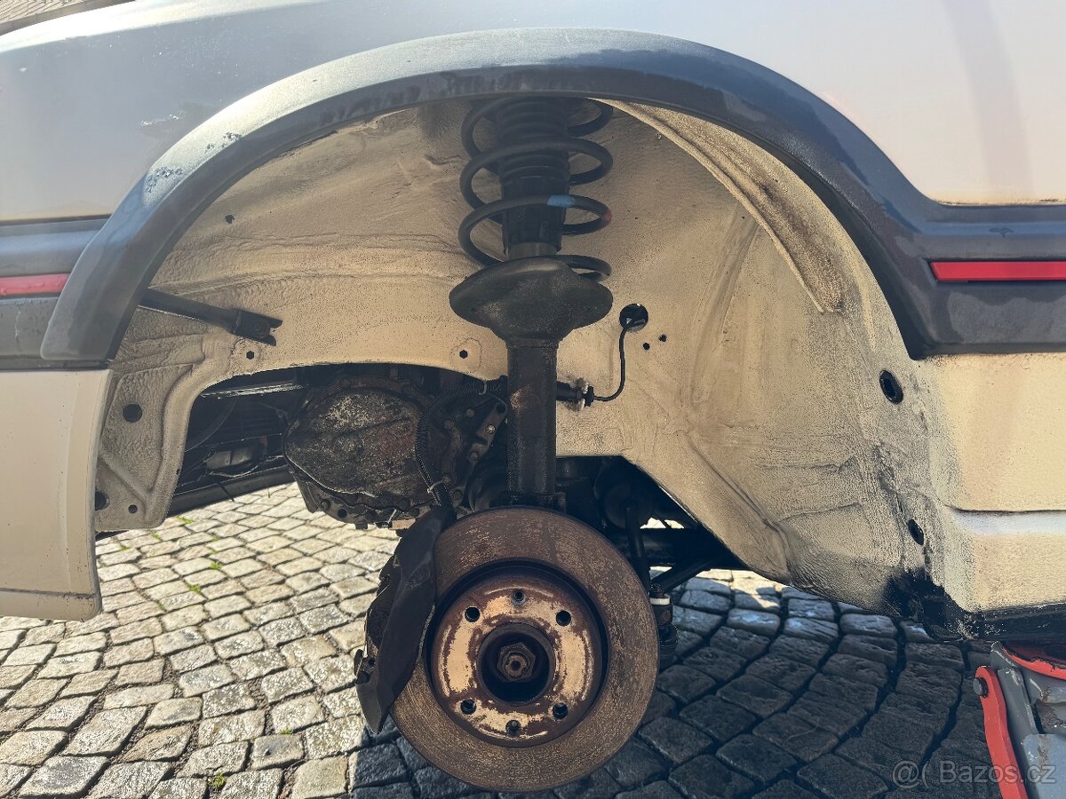 Peugeot 205 CTi - 17