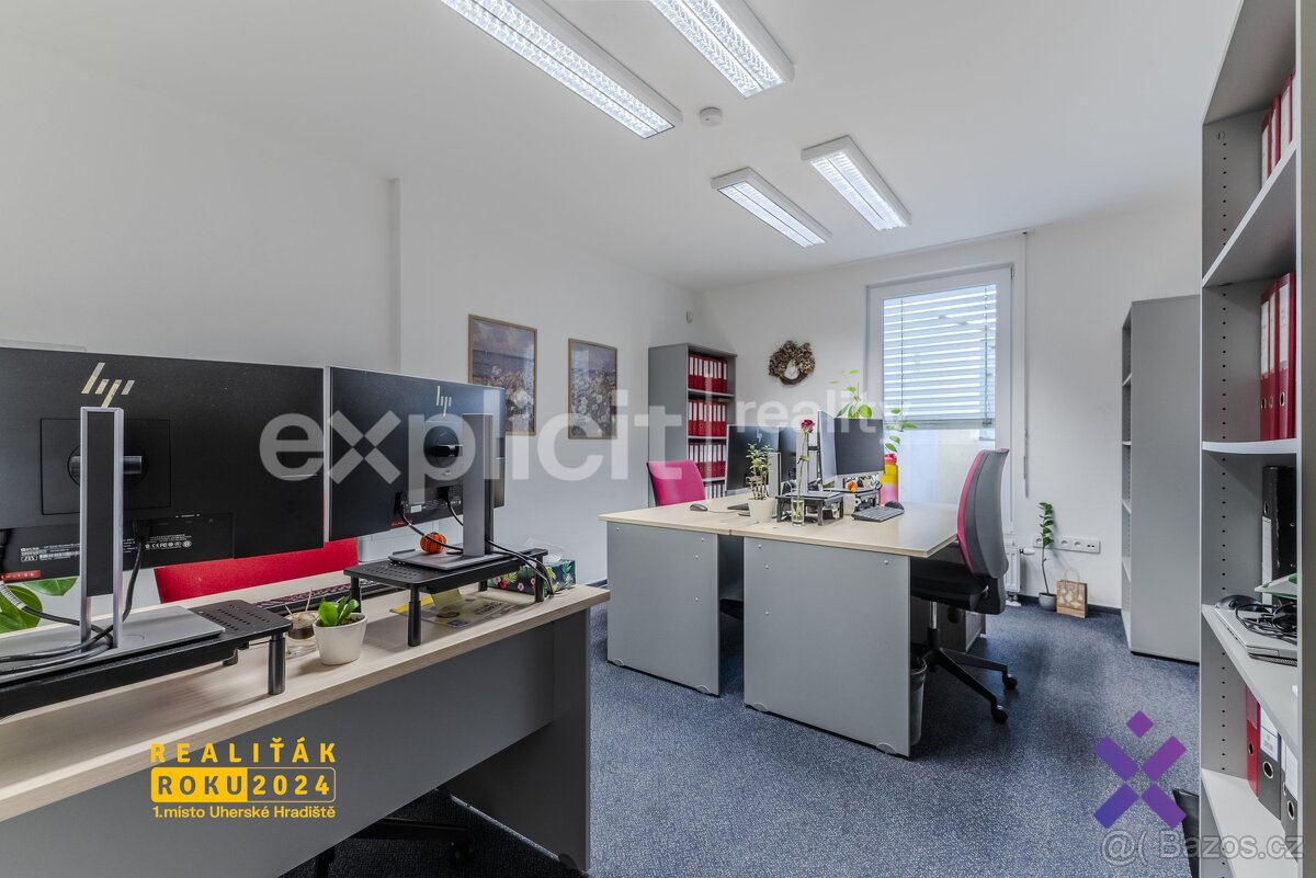 Prodej obchodního prostoru u náměstí 547 m², Uherské Hradišt - 17