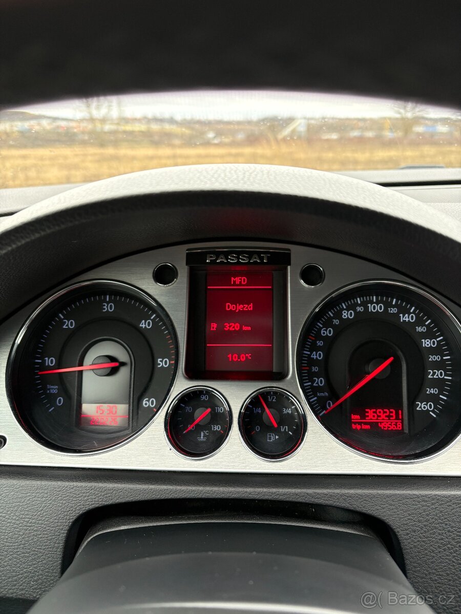 Volkswagen Passat B6 2.0 TDI sedan - 17