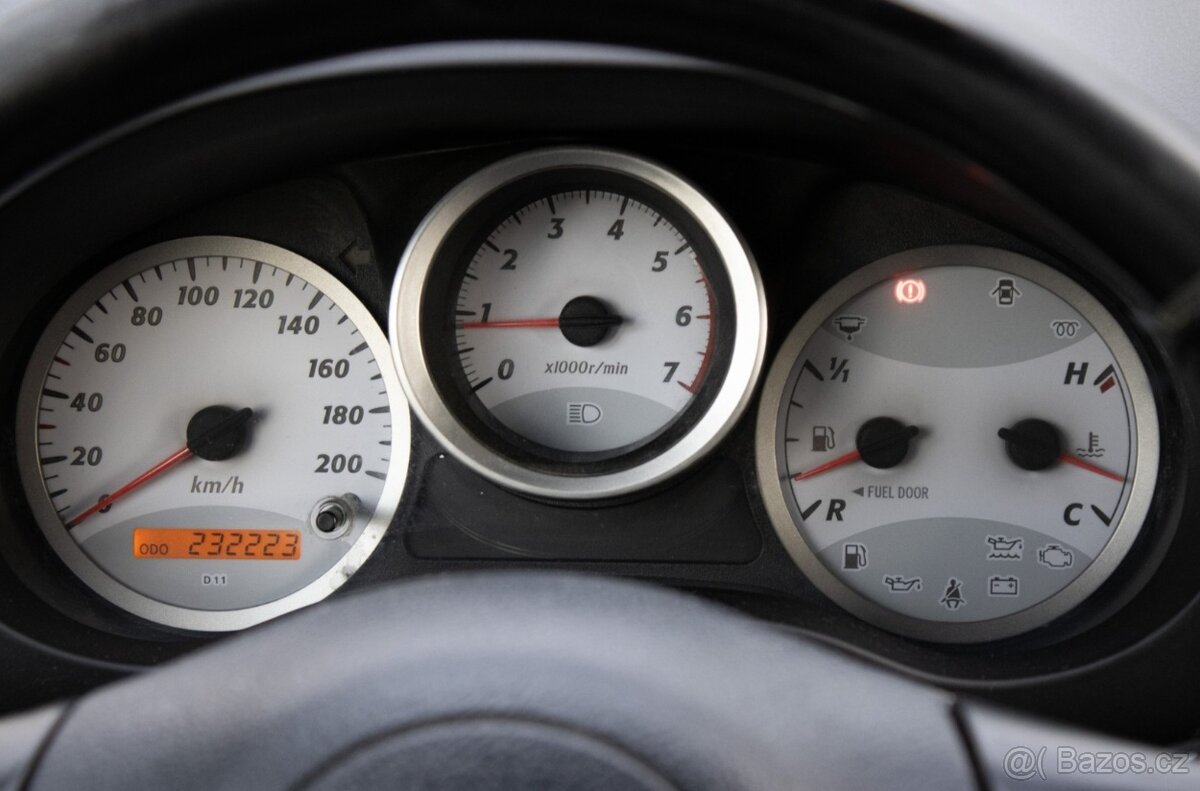 Toyota RAV4 2.0 D-4D - 17