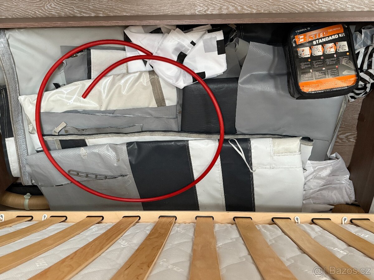 Karavan Hobby 560, klimatizace, držák kol - 17