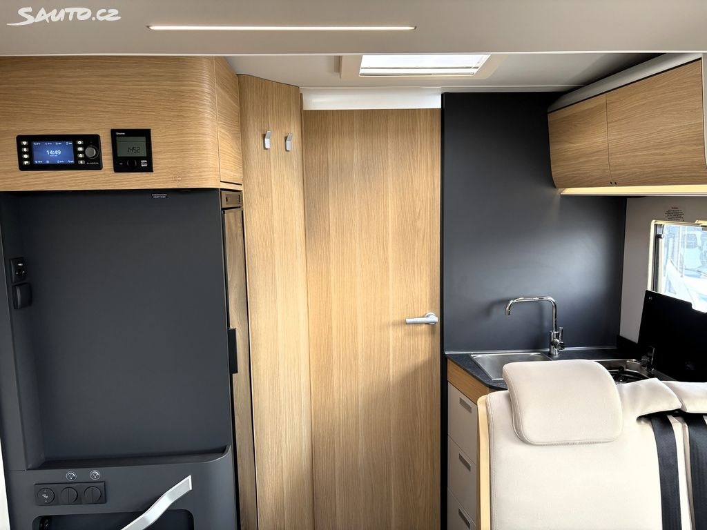 Adria Matrix,CR,2024,5mist,140ps,garaz,Remis,alu,cidla,super - 17