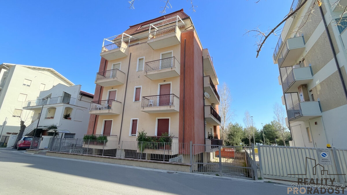 Prodej bytu 3+1 87 m², via Taranto, Silvi, Itálie - 17