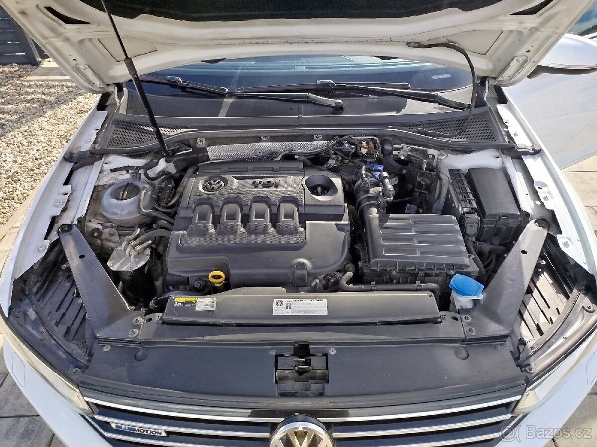 VW Passat Variant 2,0 110 kw- Top stav, tažné-Prodáno - 17