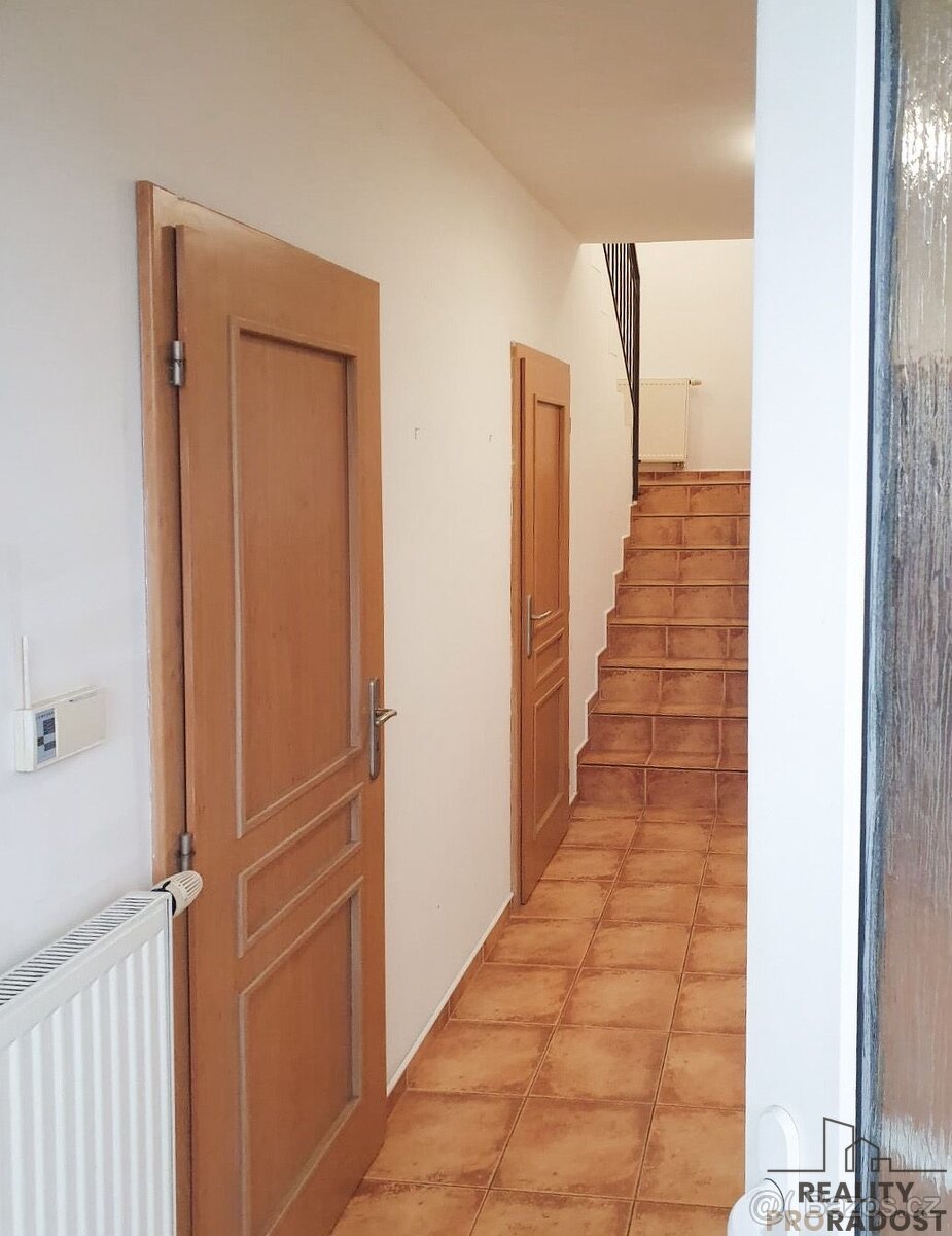 Pronájem rodinného domu (120 m2), Statenice - 17