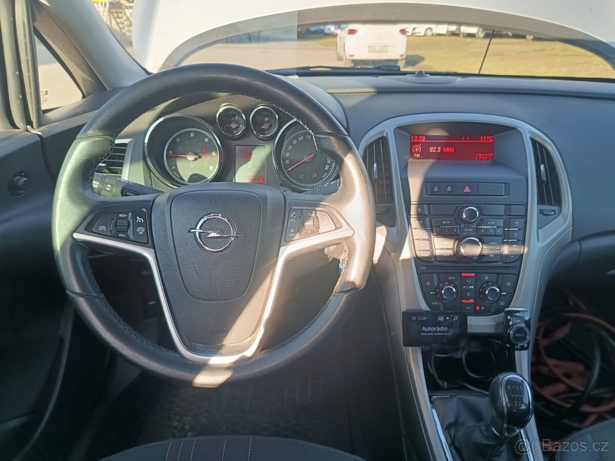 Opel Astra ST 1.6 CDTi RV2013 odpočet DPH - 17