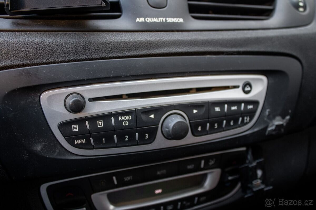 Renault Mégane Scénic 3 96kW MT/6 2011 Nova STK - 17