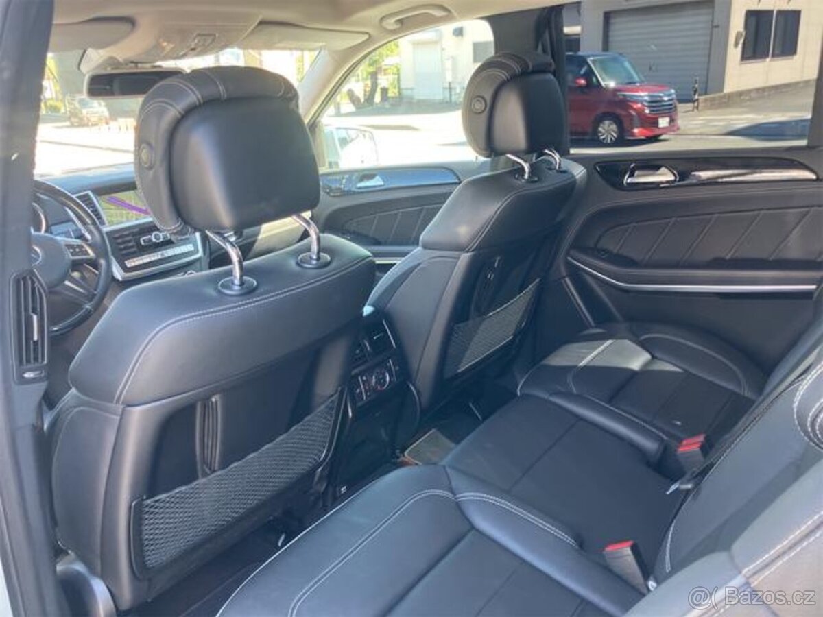 Mercedes Benz GL500 - 17