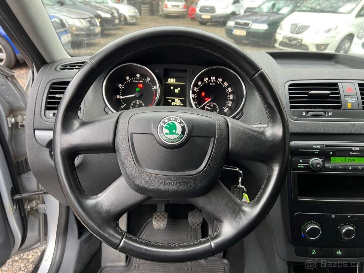 Škoda Yeti 1.8 TSI 118kW 4x4 tažné klima 2012 nové ČR - 17