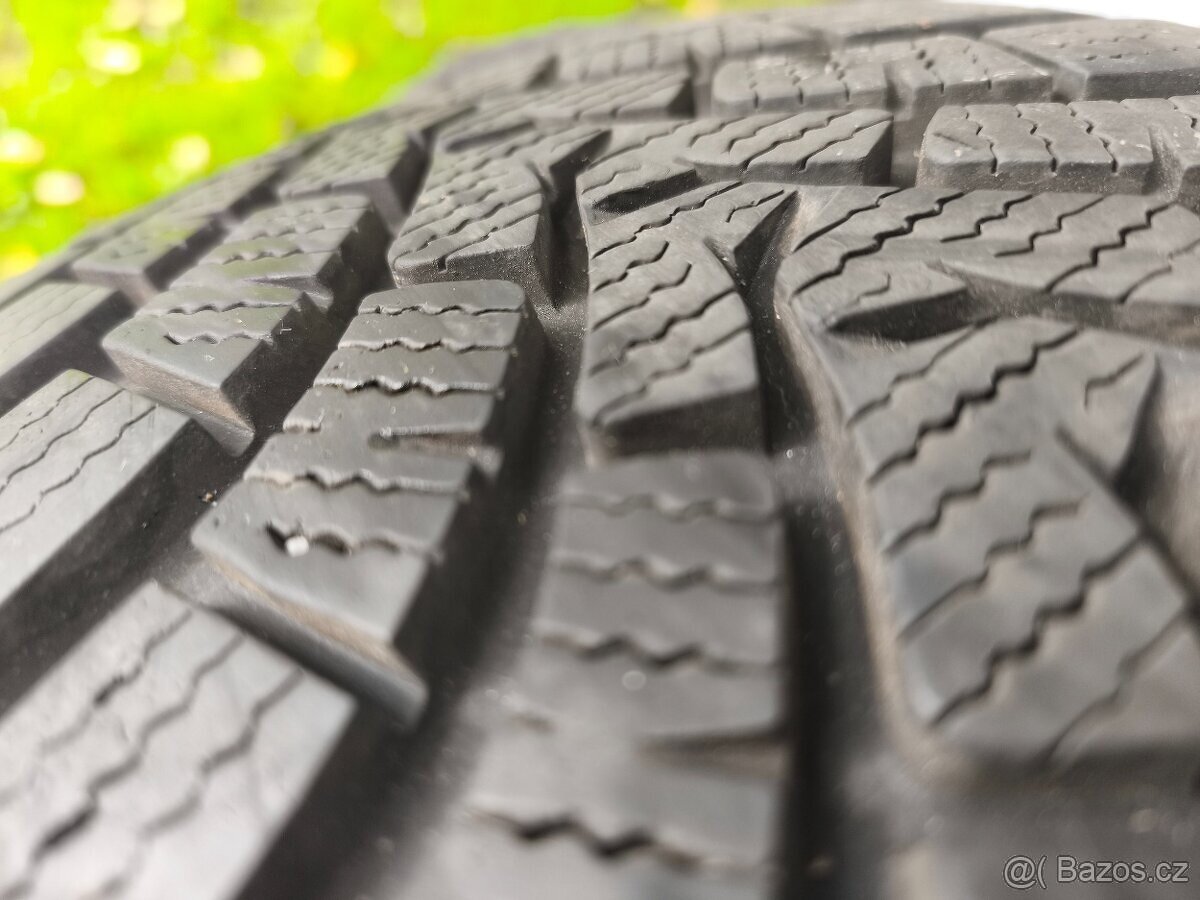 Zimní sada Subaru Outback Forester 5x114,3 Falken 225/60/17 - 17