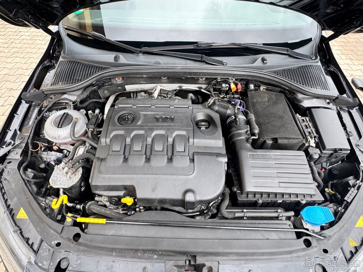Škoda Octavia 3 VRS 2.0TDI DSG - 17