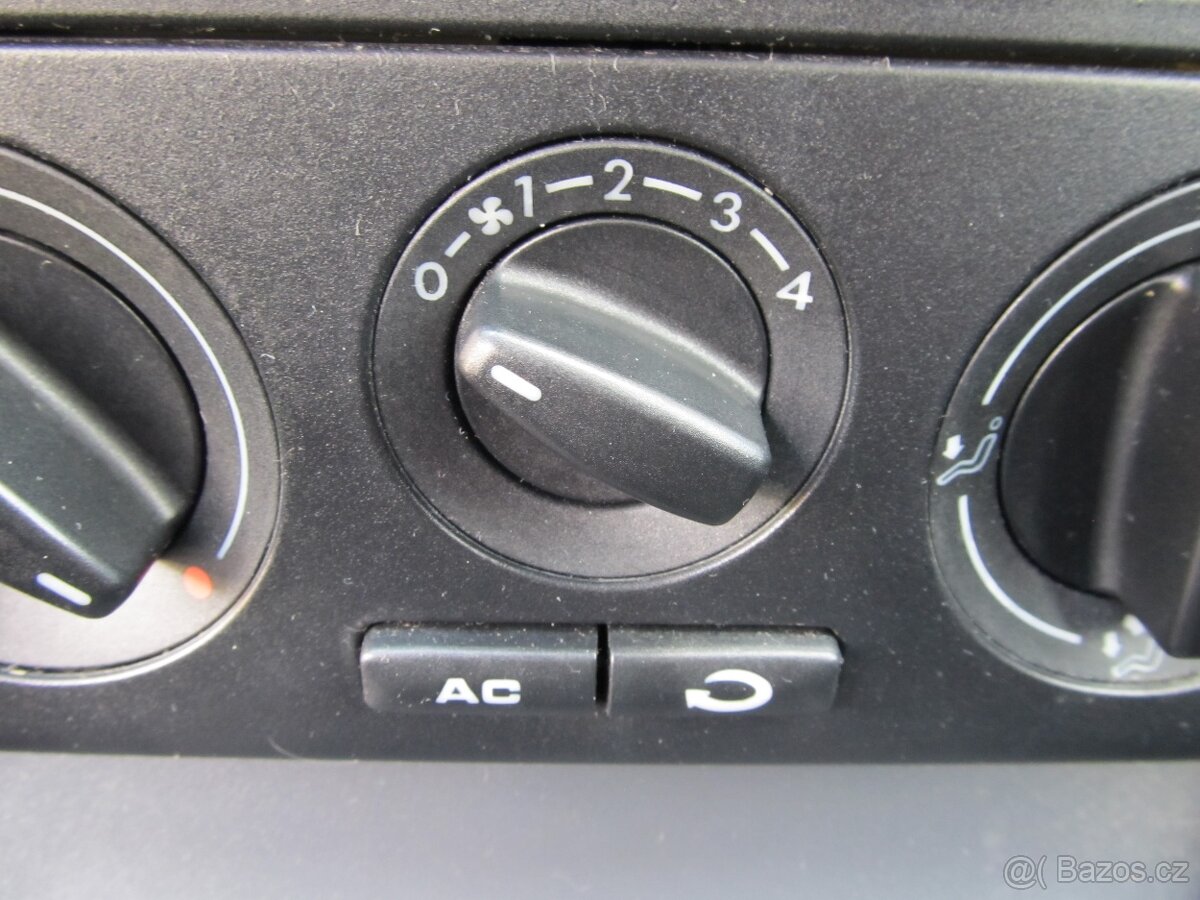 Škoda Octavia 1.6 i CZ 1.maj - 17