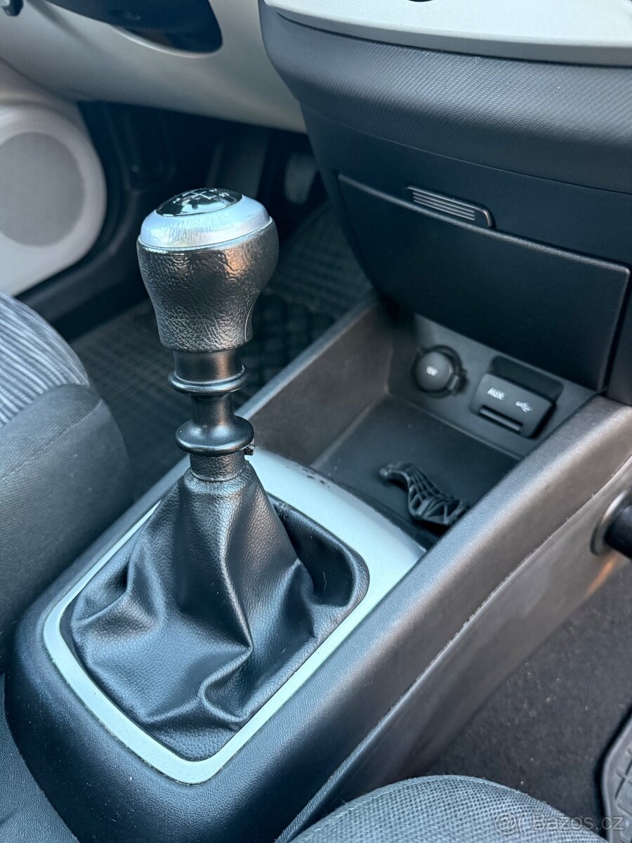 Kia CEE’ D Kombi rok 2008, 253 567km - 17